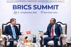 El primer ministro de Vietnam, Le Minh Hung, se reúne con su homólogo etíope, Abiy Ahmed Ali (Fuente: VNA)