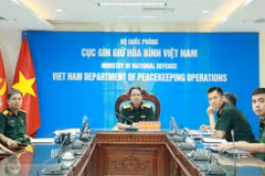 El mayor general Pham Manh Thang, director del Departamento de Operaciones de Mantenimiento de la Paz y jefe de la delegación del Ministerio de Defensa de Vietnam, participa en la cita (Fuente: VNA)