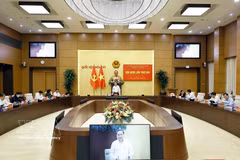 El presidente de la Asamblea Nacional de Vietnam, Tran Thanh Man, habla en la cita (Fuente: VNA)