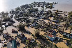 La comuna de Nghi Xuan, en la provincia central de Ha Tinh, queda sumergida por las inundaciones (Foto: VNA)