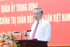 El secretario general del Partido Comunista de Vietnam (PCV) y secretario de la Comisión Militar Central, To Lam. habla en la reunión (Fuente: VNA)
