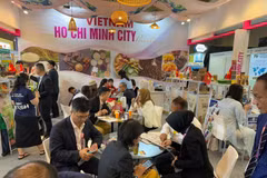 En el stand vietnamita (Fuente: VNA)