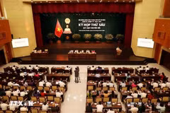 En la sexta sesión del Consejo Popular de Ciudad Ho Chi Minh (Fuente: VNA)