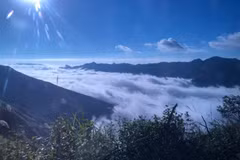 Ta Xua, en la provincia de Son La, es considerada una de las mejores zonas para observar nubes en el norte de Vietnam. (Foto: VNA)