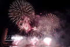 Skylighter Fireworks ofreció un espectáculo de fuegos artificiales con música en directo (Fuente: VNA)