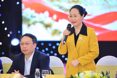 La ministra de Cultura, Deportes y Turismo, Lam Thi Phuong Thanh, habla en la cita (Fuente: thethaovanhoa.vn)