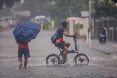 Inundaciones en Quezón, Filipinas, tras las fuertes lluvias provocadas por el tifón Wipha. (Foto: Xinhua)
