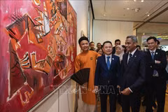 Artista vietnamita muestra dos obras en exposición de la ASEAN