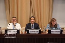 El embajador Mai Phan Dung preside el evento (Fuente VNA)