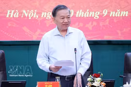 El secretario general del Partido y presidente de Vietnam, To Lam, habla en la cita (Fuente: VNA)