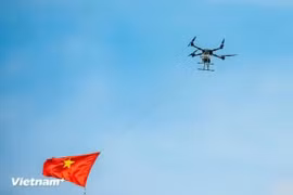Los vehículos aéreos no tripulados anfibios de la serie H-X, investigados y desarrollados por Vietnam, se utilizaron en ejercicios junto con sistemas de defensa aérea, vigilancia y combate a baja altitud. (Foto: Vietnam+)