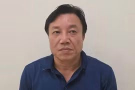 Nguyen Huy Ngoc, vicepresidente del Comité Popular de la provincia de Phu Tho y exdirector del Departamento de Salud y del Hospital General provincial (Foto: Ministerio de Seguridad Pública)