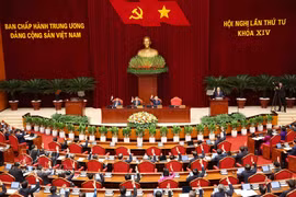 El IV Pleno del Comité Central del Partido Comunista de Vietnam (PCV) del XIV mandato quedó inaugurado bajo la presidencia del secretario general del Partido y presidente de la República, To Lam (Fuente: VNA)