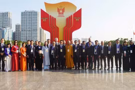 Delegación de vietnamitas residentes en el extranjero que asisten al XI Congreso Nacional de Emulación. Foto: VNA.