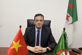 El Encargado de Negocios de la Embajada de Argelia en Hanoi, Redha Oucher (Fuente: VNA)