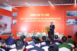 El secretario general del Partido Comunista de Vietnam, To Lam, habla en el evento (Fuente: VNA)