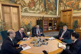 En la recepción (Fuente: VNA)