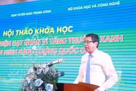 El viceministro de Ciencia y Tecnología, Le Xuan Dinh, habla en la cita (Fuente: VNA)
