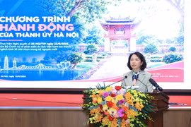 Vu Thu Ha, vicepresidenta del Comité Popular de Hanoi, habla en la cita (Fuente: VNA)