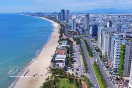 Reconociendo la economía marítima como uno de sus pilares estratégicos, la urbe centrovietnamita de Da Nang aspira a convertirse en una megaciudad costera de clase mundial. (Foto: VNA)