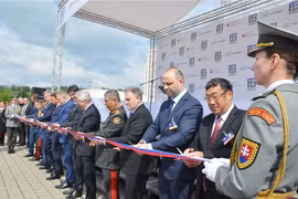En la cita (Fuente: Embajada de Vietnam en Eslovaquia)