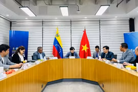 En la recepción (Fuente: VNA)