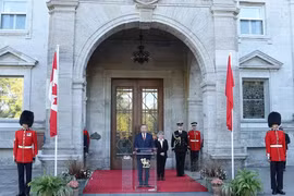 Ceremonia de bienvenida al líder vietnamita a Canadá