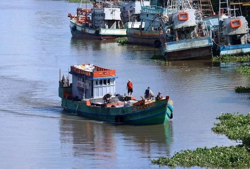 Un barco pesquero en Ben Tre (Fuente: VNA)