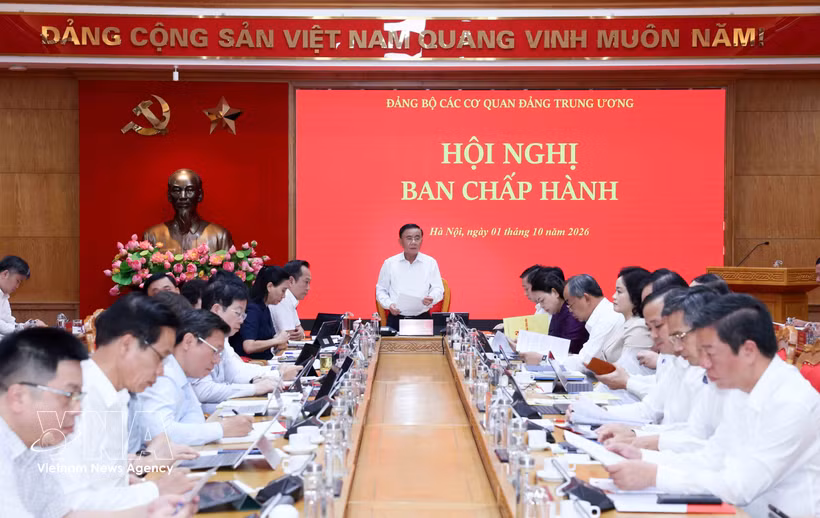 El miembro del Buró Político y permanente del Secretariado del Comité Central del Partido Comunista de Vietnam (PCV), Tran Cam Tu, habla en la cita (Fuente: VNA)