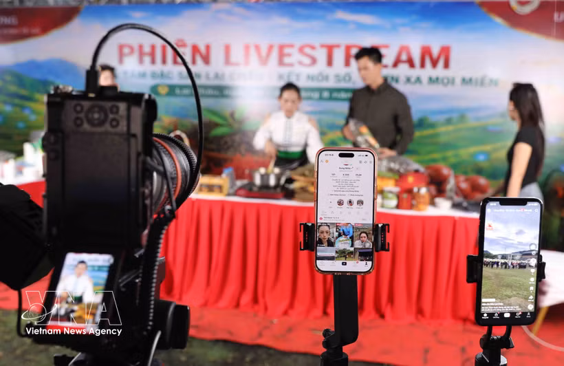 Se realizó una transmisión en vivo para promocionar los productos agrícolas únicos de la provincia de Lai Chau (Foto: VNA)