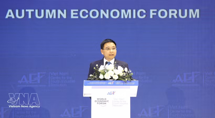 El viceprimer ministro Nguyen Van Thang habla en el Foro Económico de Otoño 2026 (Fuente: VNA)