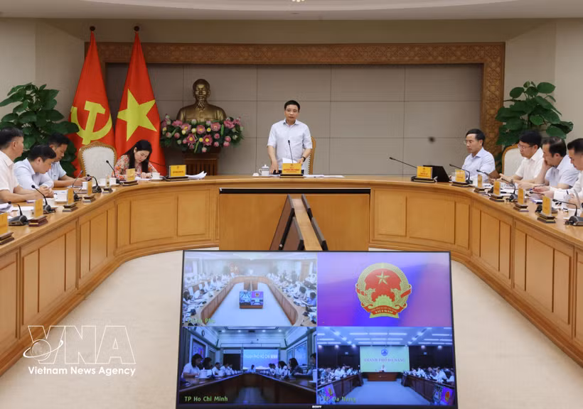 El viceprimer ministro vietnamita Nguyen Van Thang habla en la cita (Fuente: VNA)
