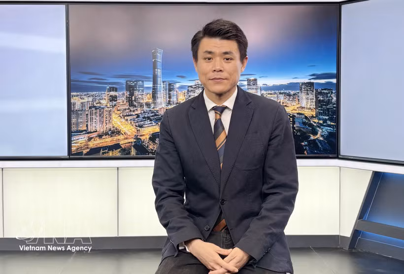El periodista Wei Wei, especialista en estudios sobre Vietnam y jefe de la sección en vietnamita de la CCTV. Foto: VNA