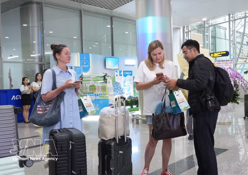 A partir del 2 de septiembre, la ruta aérea Da Lat – Kuala Lumpur (Malasia) comenzará a operar oficialmente, acercando a los turistas internacionales a Da Lat. (Foto: VNA)