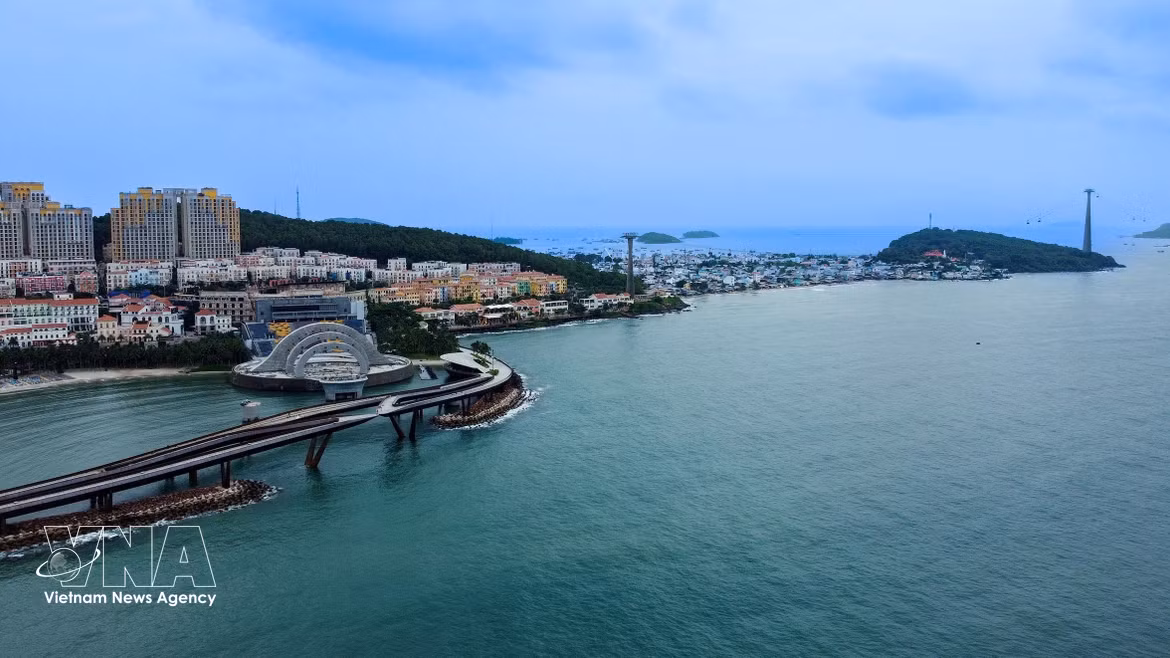Vietnam impulsa a Phu Quoc como polo turístico internacional 