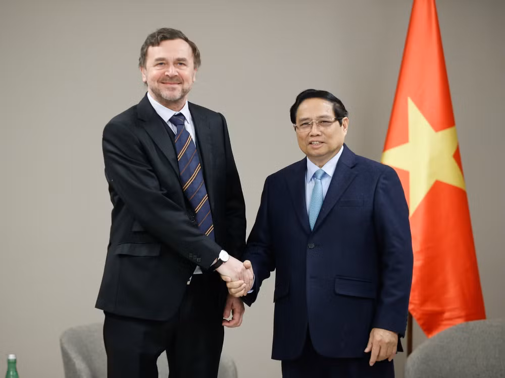 vna-potal-thu-tuong-pham-minh-chinh-tiep-mot-so-doanh-nghiep-hang-dau-cong-hoa-sec-7815608.jpg