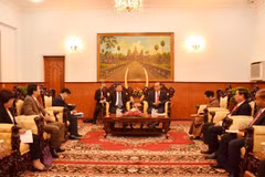 Fomentan Vietnam y Camboya lazos partidistas