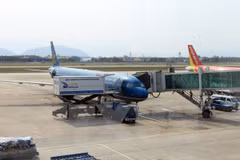 Gobierno autoriza vuelos internacionales en el aeropuerto de Cat Bi