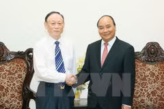 Premier de Vietnam valora proyecto chino de producción de paneles solares