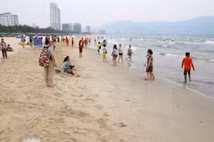Agua del mar en provincias costeras centrales de Vietnam es segura