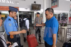 Indonesia incrementa control de entradas de turistas singapurenses y malasios