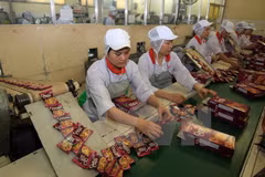 Premier llama a mayor asistencia a mujeres con escasez económica