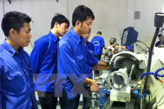 Enviará Vietnam más trabajadores al exterior en 2016