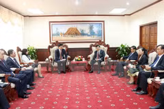 Laos estudia experiencias vietnamitas en organización de conferencia de procuradores