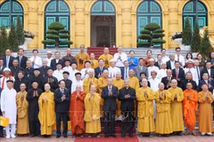El presidente To Lam se reúne con representantes de las organizaciones religiosas en Hanoi. (Foto: VNA)