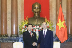 Presidente Dai Quang pide a tribunales de Vietnam y Laos impulsar reformas