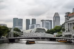 Economía de Singapur crecerá menos de lo esperado, según Reuters