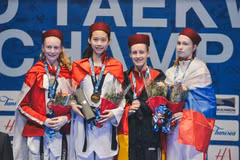  Taekwondista vietnamita gana medalla en el Mundial Juvenil 208
