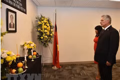 Representación de Vietnam ante ONU efectúa honra fúnebre por presidente Tran Dai Quang 