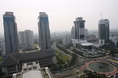 ADB aprueba préstamo de mil millones de dólares a Indonesia 